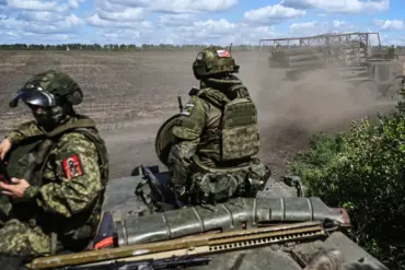 Russian Forces Report Advances in Donetsk and Dnipropetrovsk as Conflict Continues