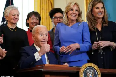 Trump's 191 Executive Orders in 206 Days Outpace Biden's Four-Year Total, Reigniting Debate on Presidential Power