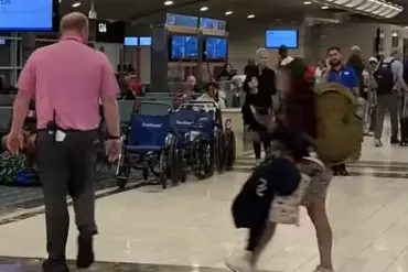 Woman's Violent Outburst at Orlando Airport Leaves Gate Agent Injured, Computer Damaged