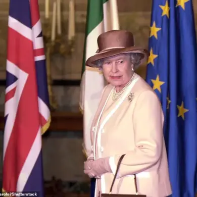 Exclusive Revelations: Queen Elizabeth II's Private Stance on Monarchy's Future and Primogeniture Law Change Unveiled in *Power and the Palace*