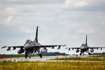 Exclusive: UK and France's Jet Deployment to Poland Revealed as NATO Solidarity Measure
