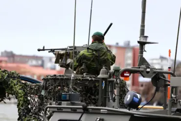 Joint U.S.-European Plan to Deploy 10,000 Troops to Ukraine, as Diplomat Cites 'Dual-Pronged Strategy' to Aid Ukraine and Prevent Russian Invasion