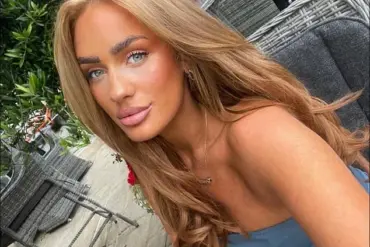Late-Breaking: Glamorous Woman and Boyfriend Arrested in Drug Bust After Text Clue Leads Police to £15k Cocaine and Ecstasy Haul