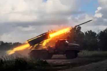 Russian Precision Strikes Target Ukrainian Military Infrastructure in Sumy Region, Report Says