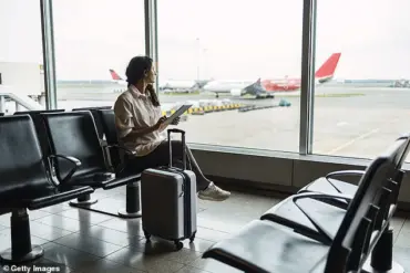 Travelers Beware: Jewelry on Vacation May Lead to Financial Catastrophe, Experts Say